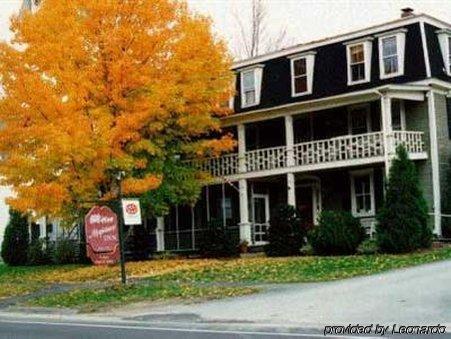 Maplehurst Inn Peterborough Extérieur photo